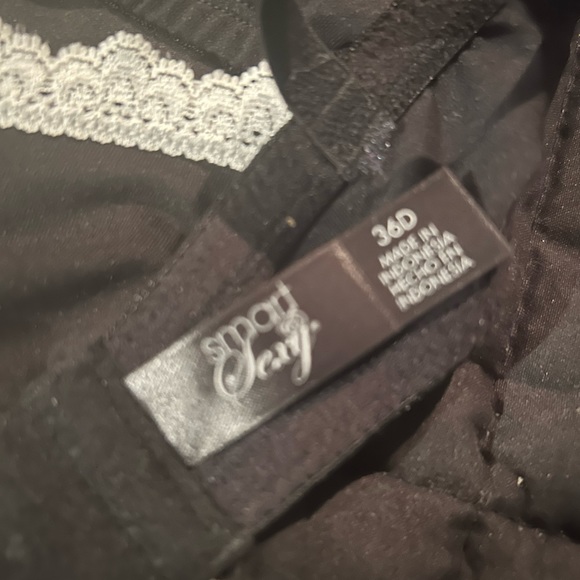 36D bra and matching panty set - Picture 2 of 8